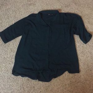 Hunter green 3/4 length cold shoulder hi-low top